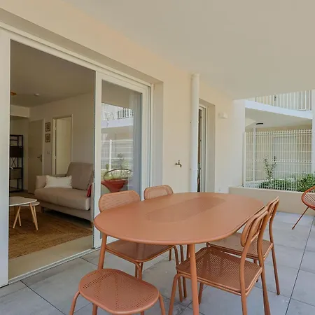 - Proche * Le Lavandou