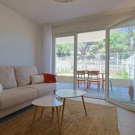 Apartment - Proche Le Lavandou