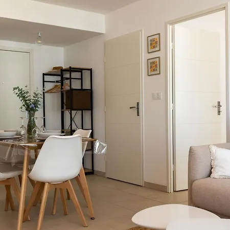 - Proche Apartment