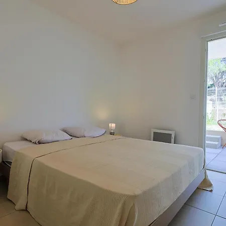 Apartment - Proche Le Lavandou